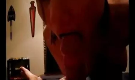 سارا dildos گارگانتو را در بیدمشک های حریص خود می کشد کانال های سکسی جدید تلگرام
