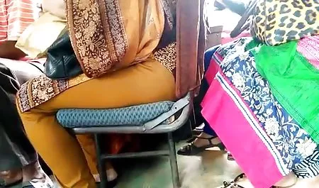 همسر بالغ خانگی سریال های سکسی جدید و انگشتان دست ، کمک های دلپذیر.